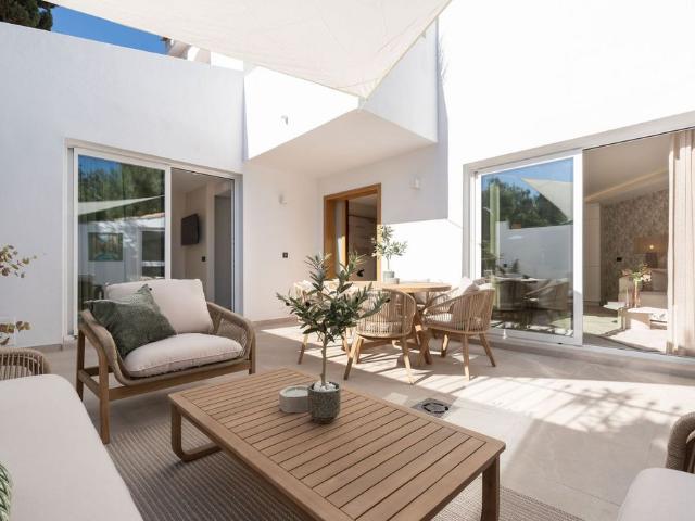 Casa adosada de lujo de 235 m2 en venta Marbella, Andalucía