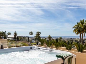 Casa adosada de alto standing de 235 m2 en venta Marbella, España