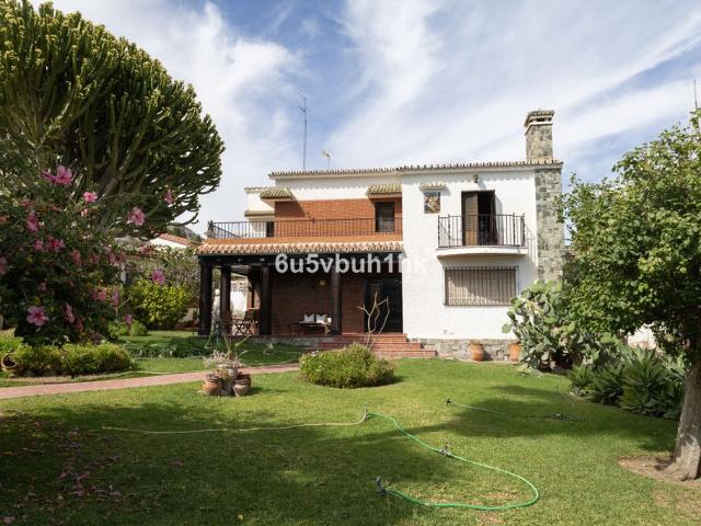 Casa adosada de alto standing de 283 m2 en venta Málaga, Andalucía