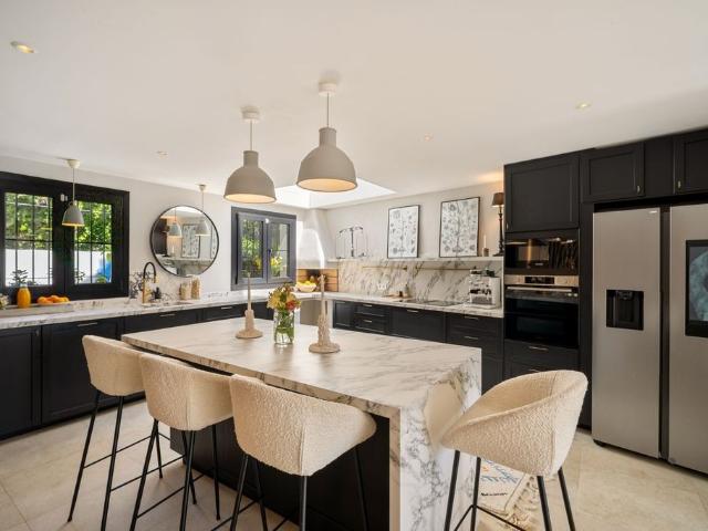 Casa adosada de alto standing de 330 m2 en venta Marbella, Andalucía
