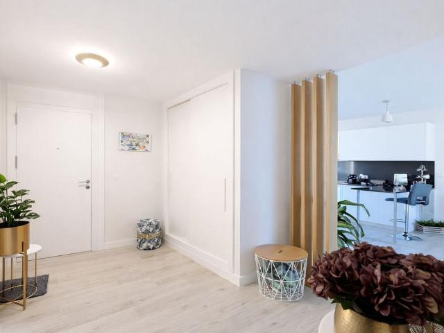Casa adosada de alto standing de 373 m2 en venta San Roque, España