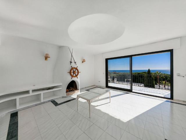 Casa adosada de alto standing en venta Cabopino, Andalucía