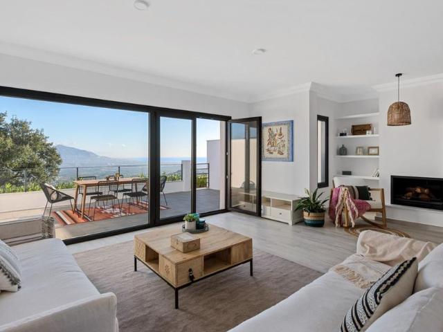 Casa adosada de alto standing en venta La Mairena, España