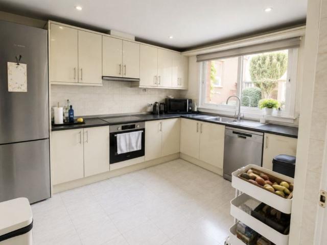 Casa adosada de alto standing en venta Nueva Andalucia, Andalucía