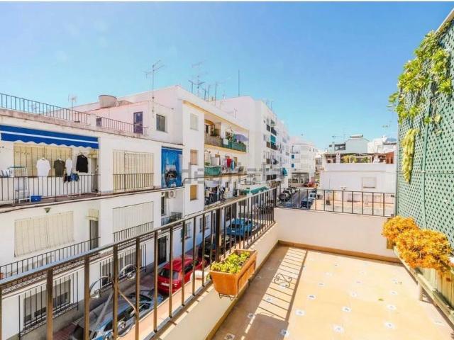 Casa adosada de alto standing en venta San Pedro de Alcántara, España