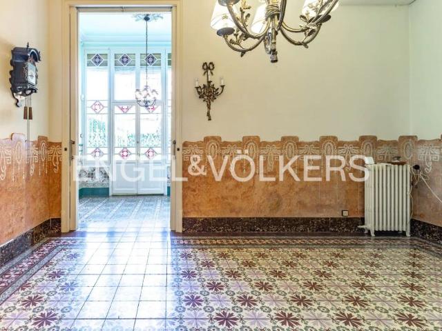 Casa adosada de alquiler en Centre, Badalona
