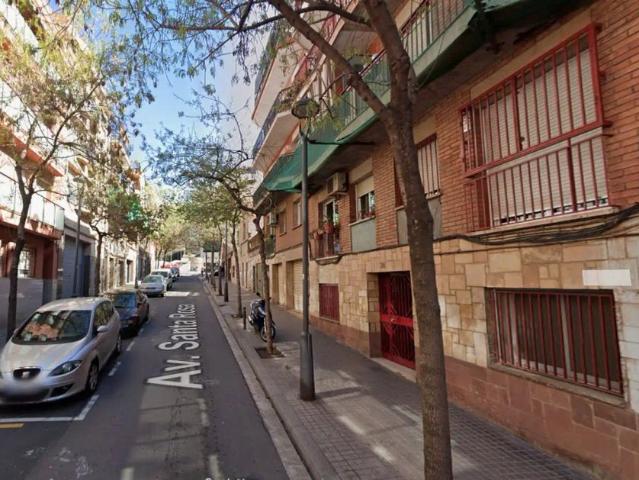 Casa adosada de alquiler en El Raval, Santa Coloma de Gramenet