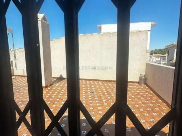 Casa adosada de alquiler en Lomas de Cabo Roig Los Dolses, Orihuela