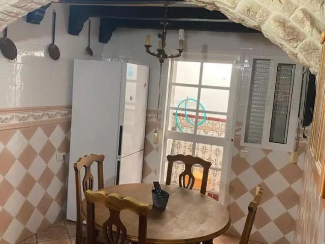 Casa adosada de alquiler en San Bernabé, Algeciras
