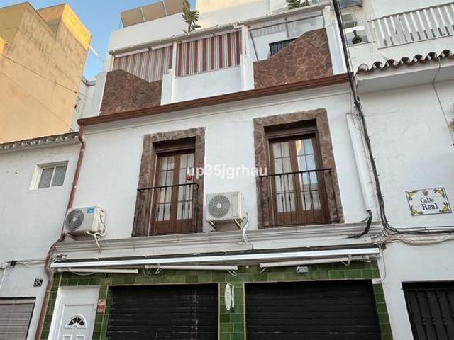 Casa adosada de lujo de 180 m2 en venta Estepona, España