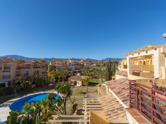 Casa adosada de lujo de 235 m2 en venta Estepona, España