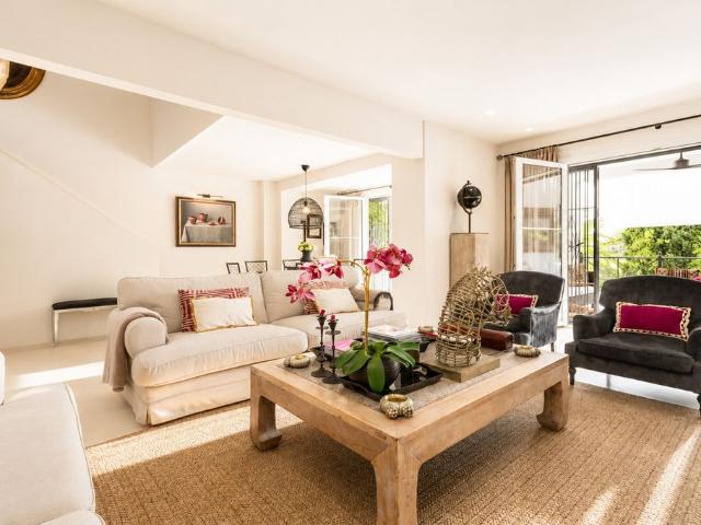 Casa adosada de lujo de 305 m2 en venta Guadalmina, España