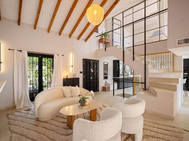 Casa adosada de lujo de 330 m2 en alquiler The Golden Mile, Marbella, Andalucía