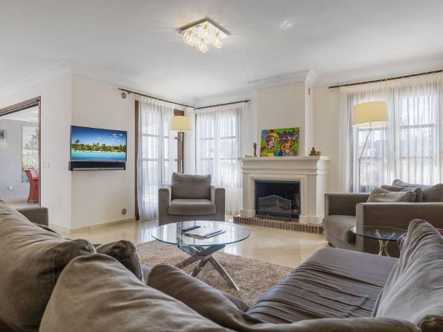 Casa adosada de lujo de 333 m2 en venta Marbella, España