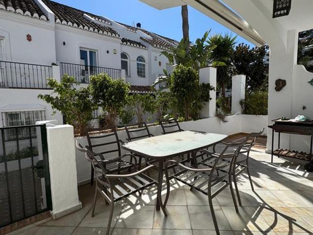 Casa adosada de lujo de 360 m2 en venta The Golden Mile, Marbella, Andalucía
