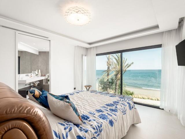 Casa adosada de lujo de 364 m2 en venta Estepona, España
