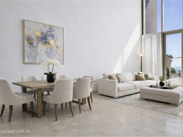 Casa adosada de tres niveles bien mantenida con amplias prop. 362m² Benahavís