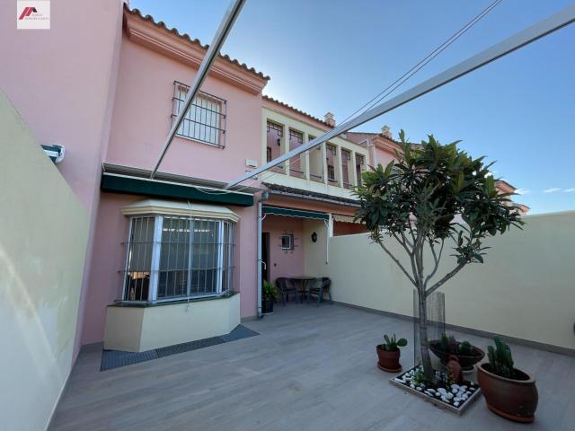 Casa Adosada en Alquiler Anual Zona Camaleón Pinar Alto