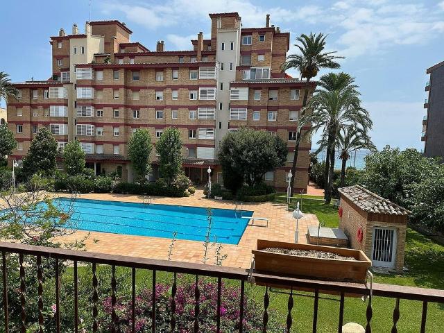 Casa adosada en alquiler en calle CL Sant Llorenç, Vilassar de Mar, de 155 m² 5 habitaciones por 2.750