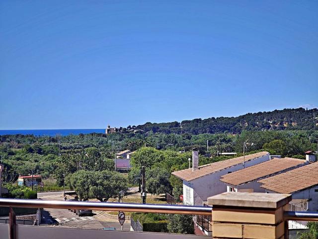 Casa adosada en alquiler en calle De Les Bruixes, Altafulla, de 138 m² 3 habitaciones por 1.500