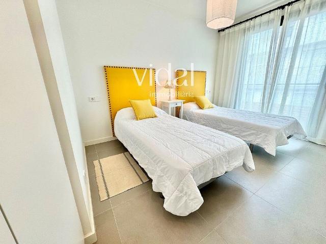 Casa adosada en alquiler en calle Del Convent Dels Agustins, Palamós, de 142 m² 3 habitaciones por 9.000