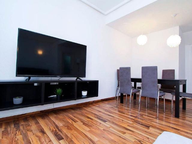 Casa adosada en alquiler en calle Del Fonoll, Salou, de 90 m² 3 habitaciones por 700