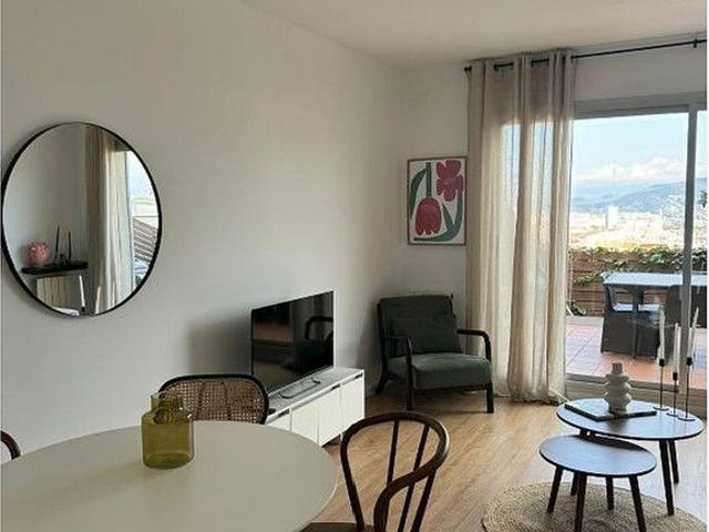 Casa adosada en alquiler en calle D'ercilla, Barcelona, de 150 m² 4 habitaciones por 3.500