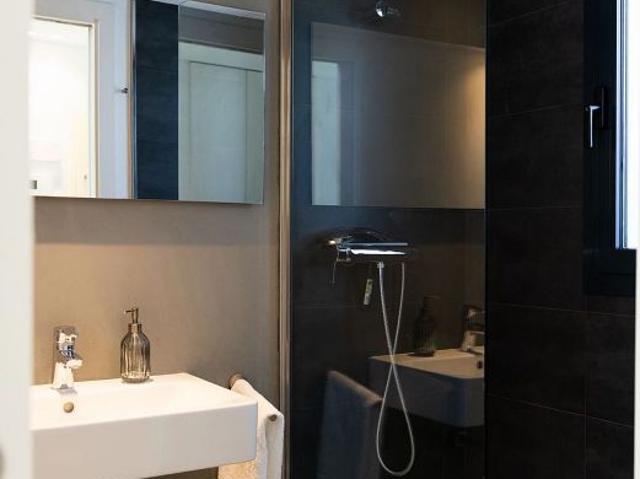 Casa adosada en alquiler en calle Numero, Castelldefels, de 181 m² 5 habitaciones por 3.500