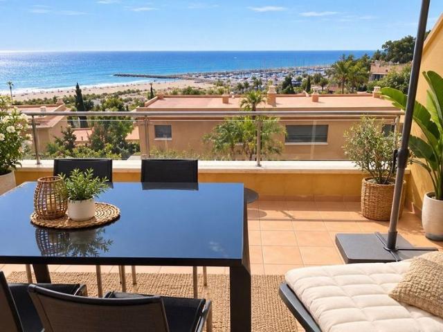 Casa adosada en alquiler en calle Serra del Lladre, Sitges, de 240 m² 4 habitaciones por 3.200
