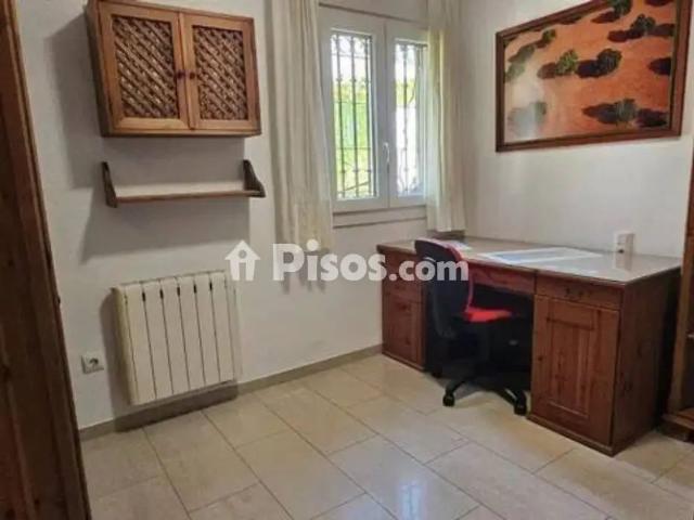 Casa adosada en alquiler en Calle Tafures
