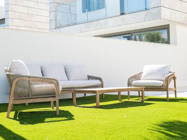 Casa adosada en alquiler en calle Van Gogh, Cambrils, de 210 m² 4 habitaciones por 5.900