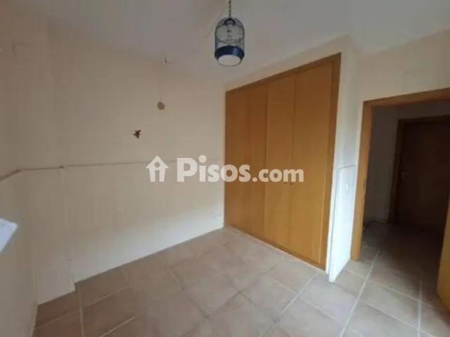 Casa adosada en alquiler en Carrer Massarrojos