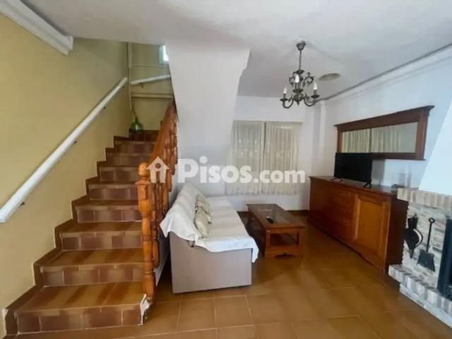 Casa adosada en alquiler en Carrer de Juan de la Cierva