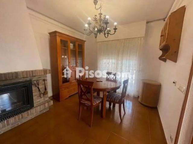 Casa adosada en alquiler en Carrer de Juan de la Cierva