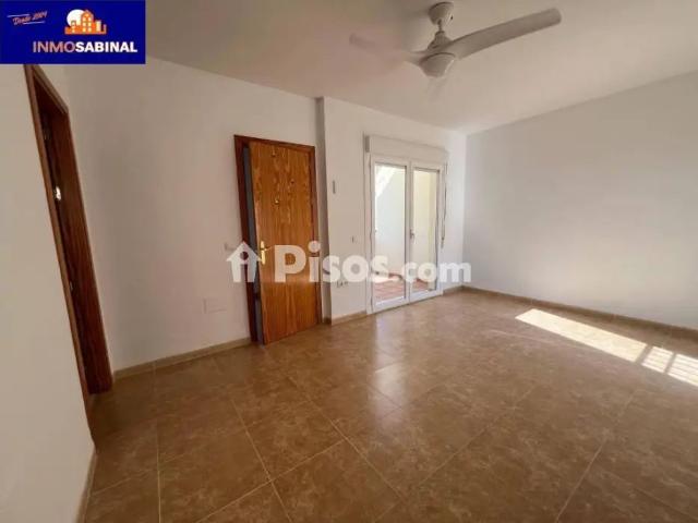 Casa adosada en alquiler en Aguadulce Norte