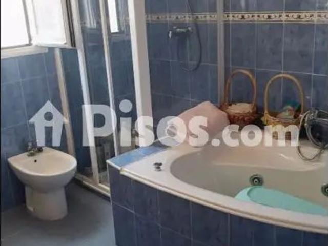 Casa adosada en alquiler en Avenida de las Piletas, cerca de Calle de Fernando de Magallanes