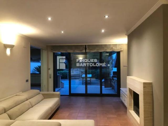 Casa adosada en alquiler en Poblenou Olivar Gran