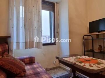Casa adosada en alquiler en Plaza de la Libertad