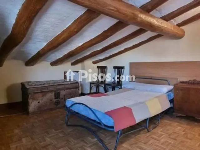 Casa adosada en alquiler en Plaza de la Libertad
