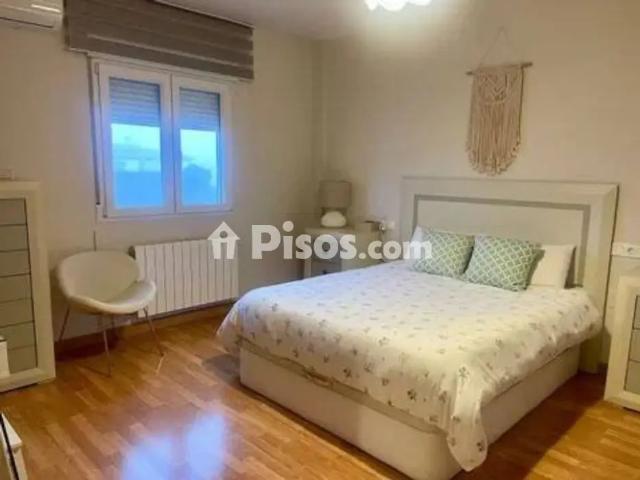 Casa adosada en alquiler en Purchil