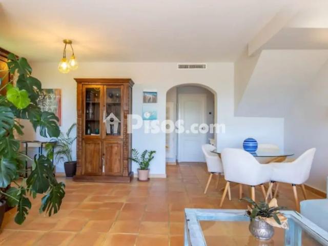 Casa adosada en alquiler en Urbanización Golf Bahía