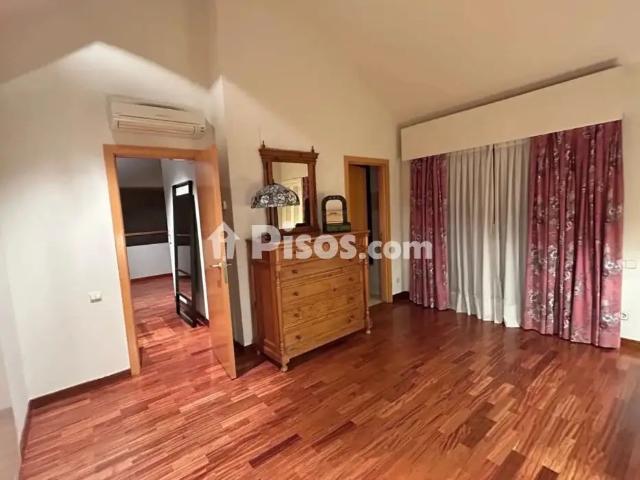 Casa adosada en alquiler en Valdepastores Pino Centinela Las Encinas