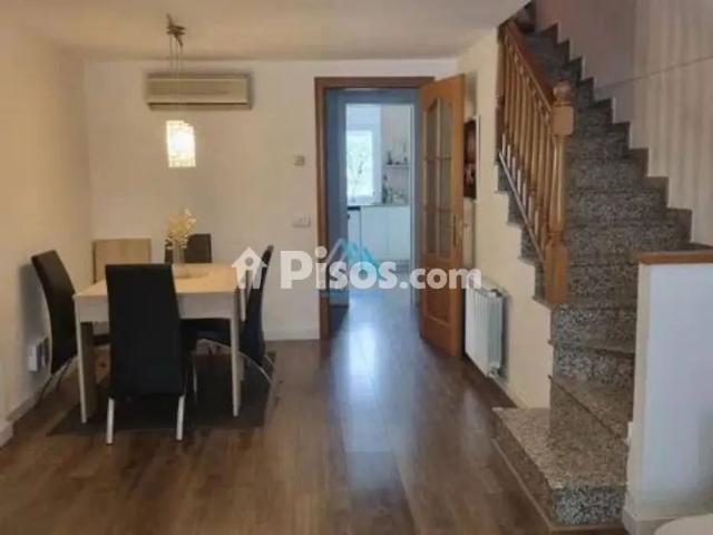 Casa adosada en alquiler en Vilartagues I Tueda de Dalt