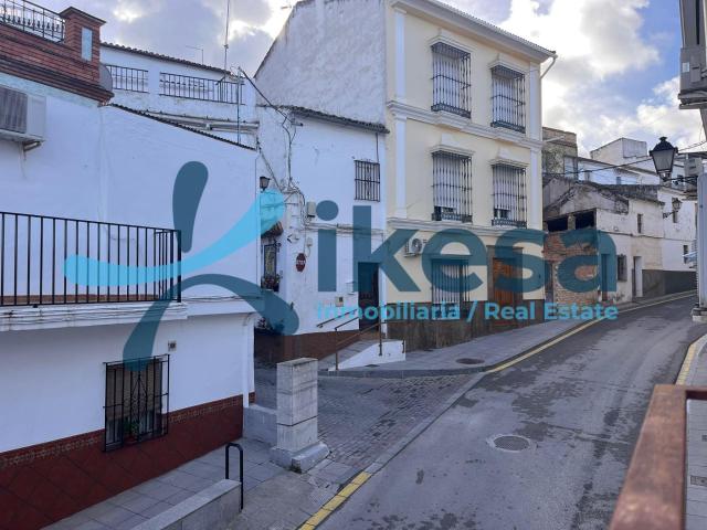 Casa adosada en Badolatosa Sevilla