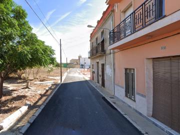 Casa adosada en Gavarda – Actualmente alquilada, inversión segura