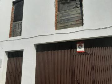 Casa Adosada en Guadalcanal con cochera