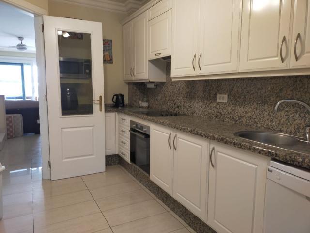 Casa adosada en Las Lomas 2 127m² Chayofa
