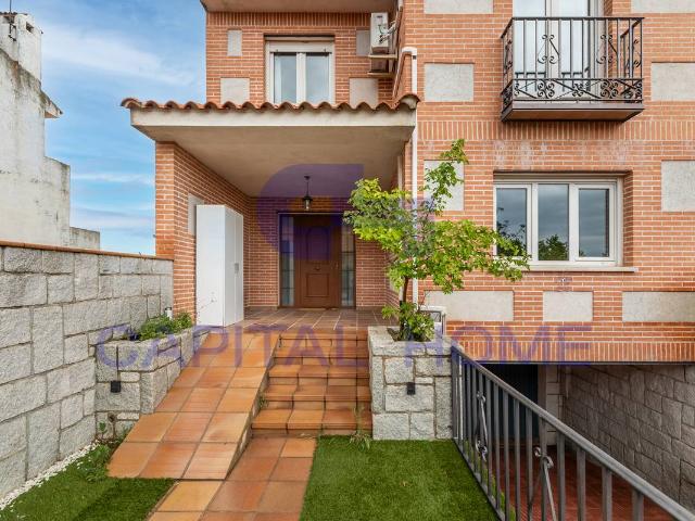 Casa adosada en Venta en Covadonga Los Manzanos