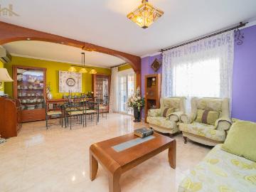 Casa adosada en Venta en Covadonga Los Manzanos