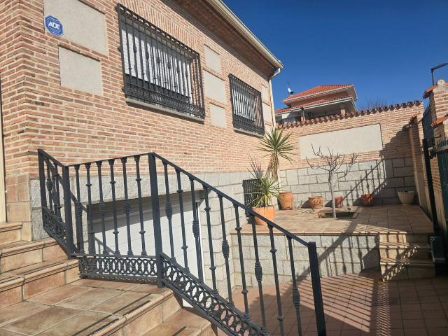 Casa adosada en Venta en Covadonga Los Manzanos